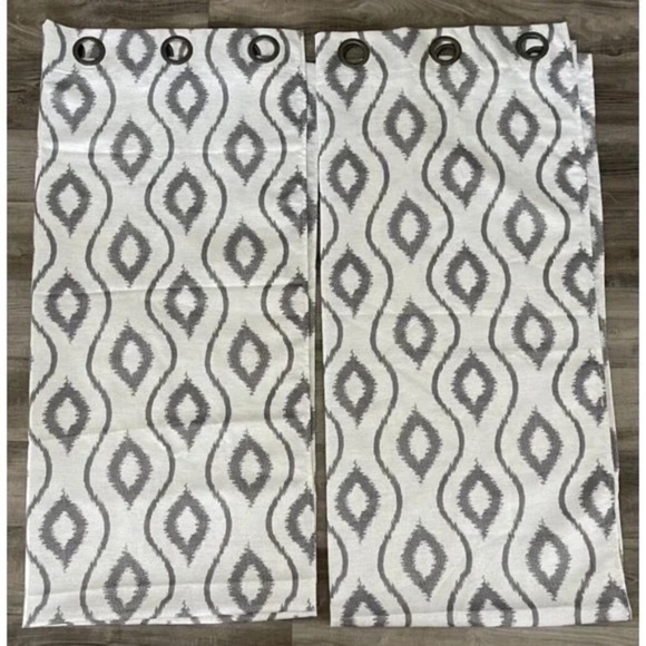 2 Gray & White Grommet Panel Window Drapes 84" Long x 39" Wide Geometric - Picture 1 of 5
